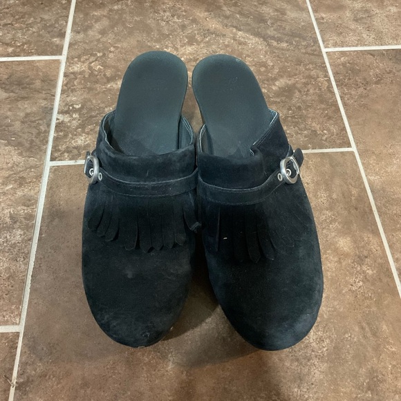 UGG Australia Black Suede Fringe Buckle Slip On Clogs Size 8 - Picture 2 of 5